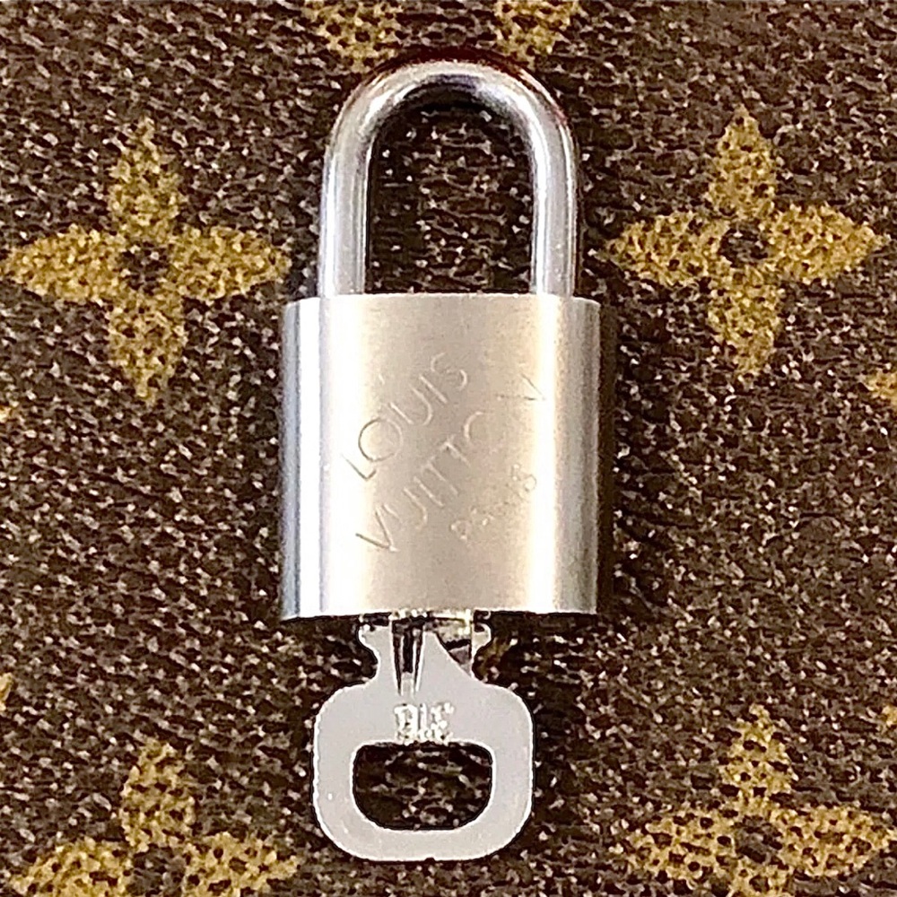 LOUIS VUITTON Silver Lock & Key Brushed Palladium Made In France COA #316 - Picture 14 of 14